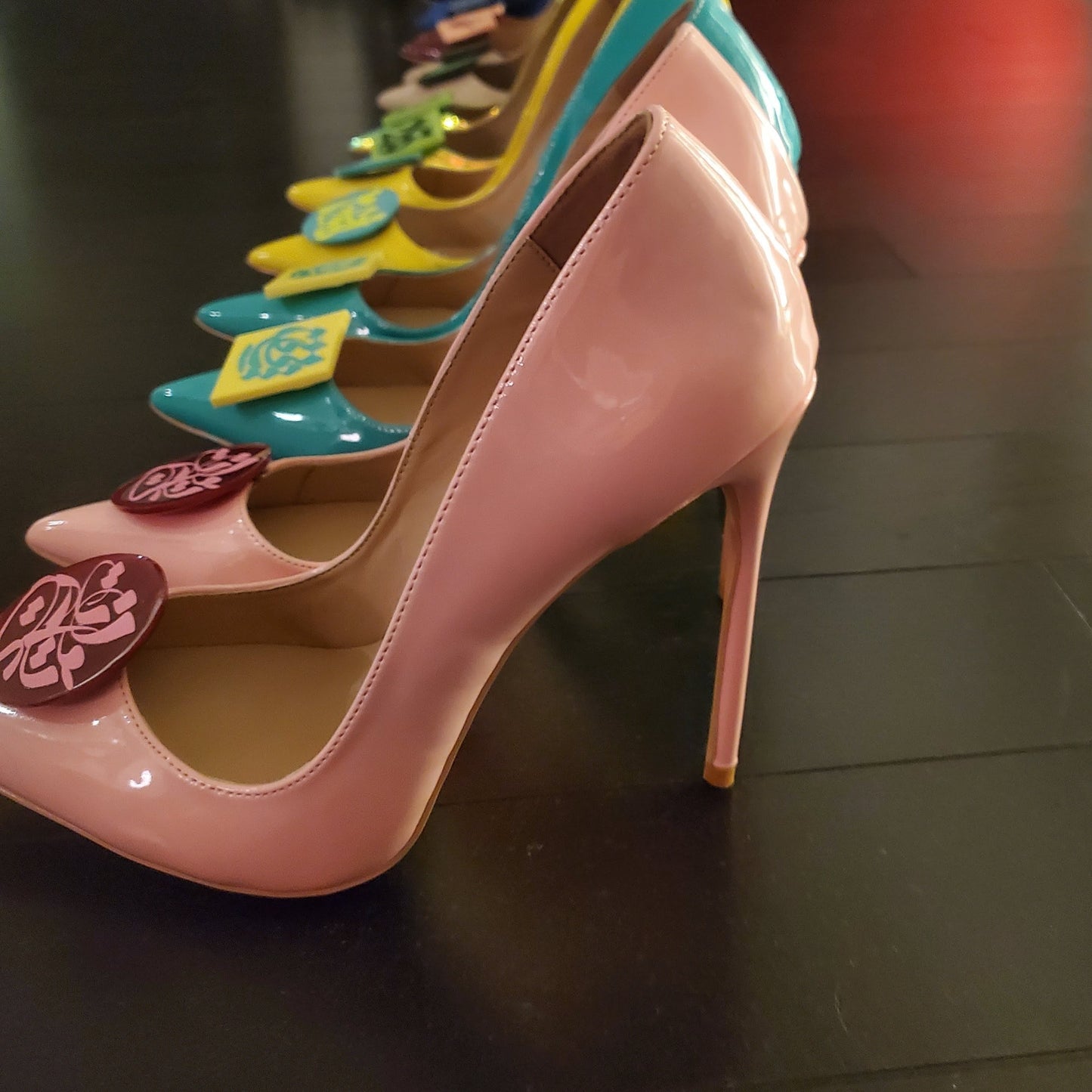 Plum Passion Shoe Clips