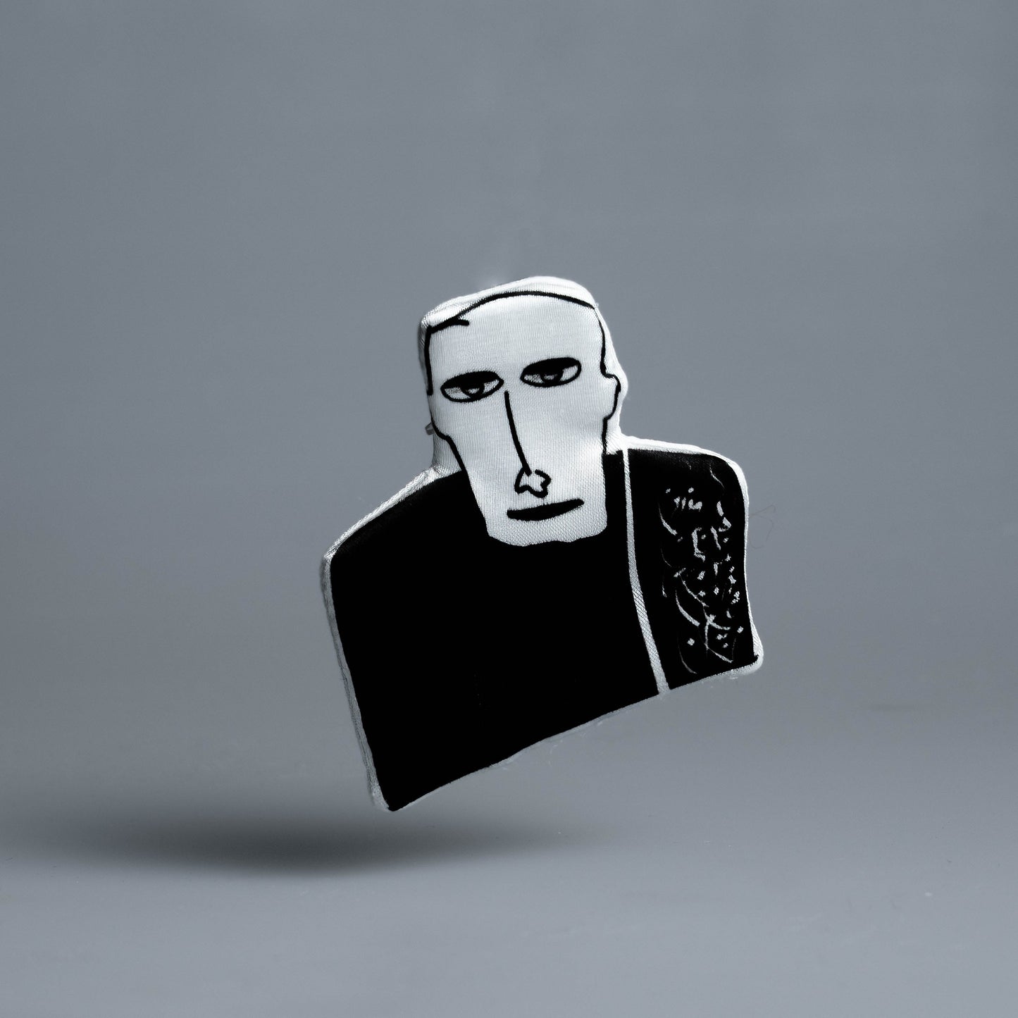 Majesty Brooch